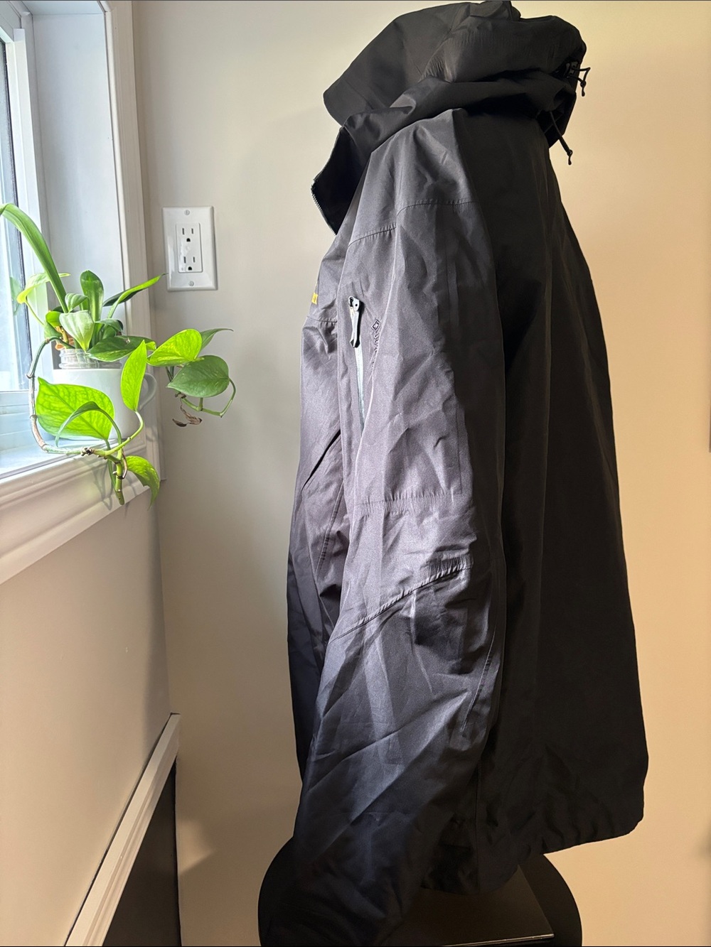ARC’TERYX jacket - Picture 3 of 13